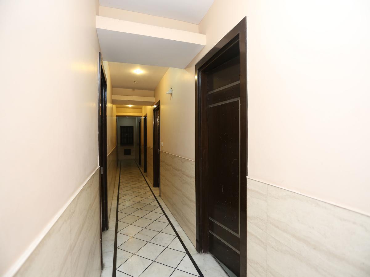 Oyo 13541 Otani Hotel Delhi  Buitenkant foto