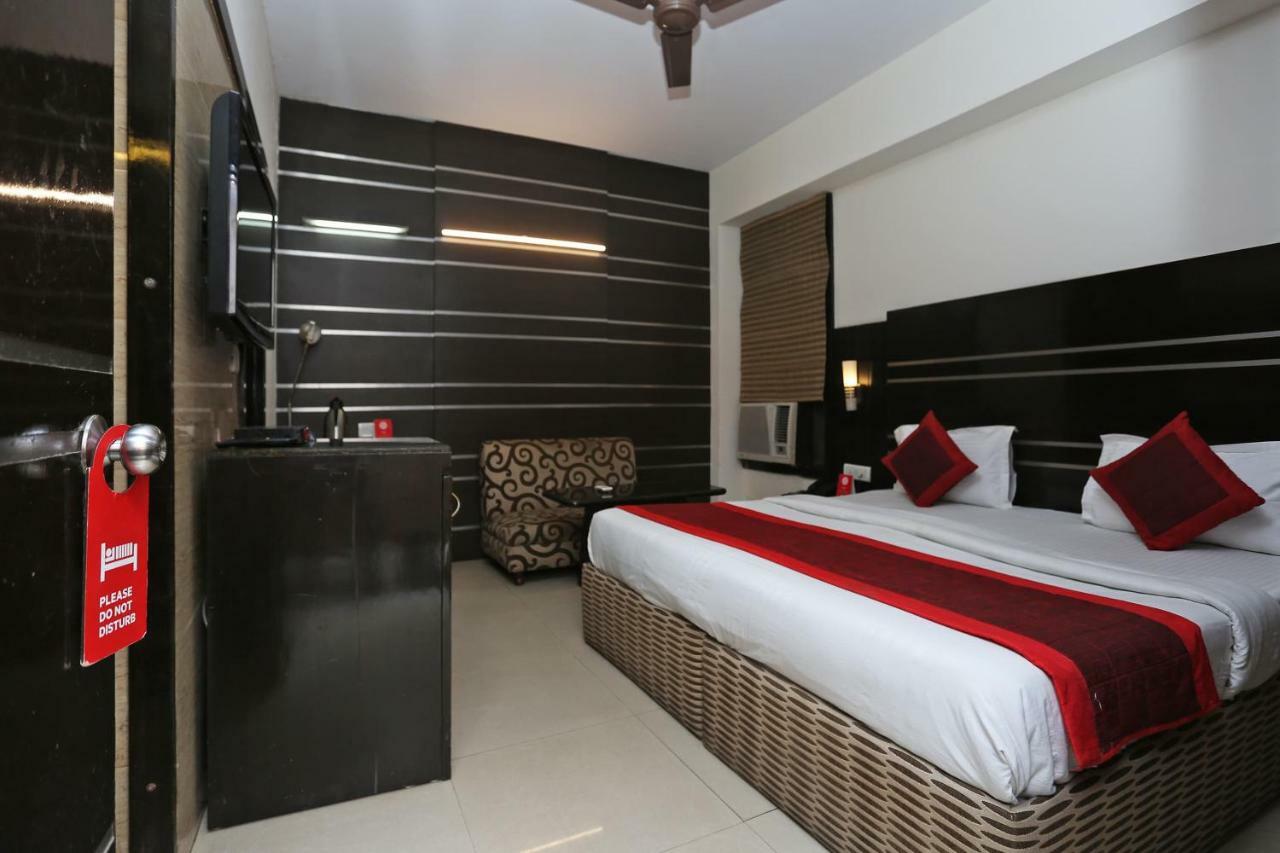 Oyo 13541 Otani Hotel Delhi  Buitenkant foto