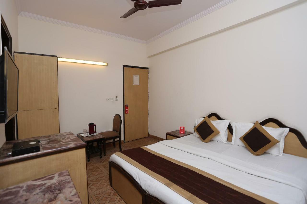 Oyo 13541 Otani Hotel Delhi  Buitenkant foto